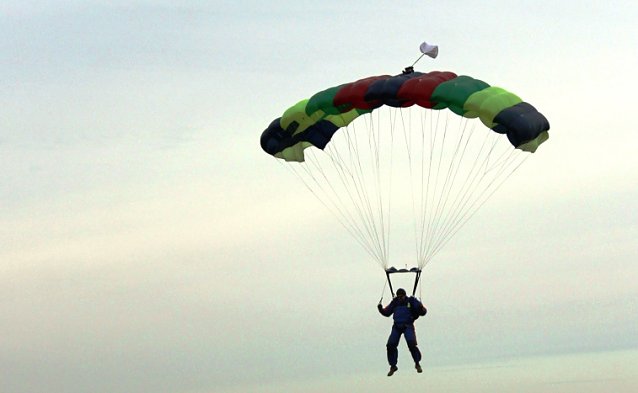 Bild: Flugplatzfest mit Hei&szlig;luftballons