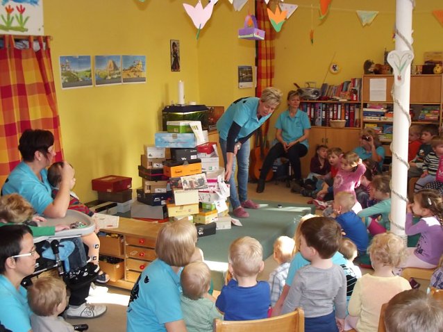 Bild: Gl&uuml;ckauf-G&auml;rtner bei den Kita Patenkindern