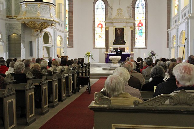 Bild: &Ouml;kumenischer Gedenkgottesdienst in der Unterkirche