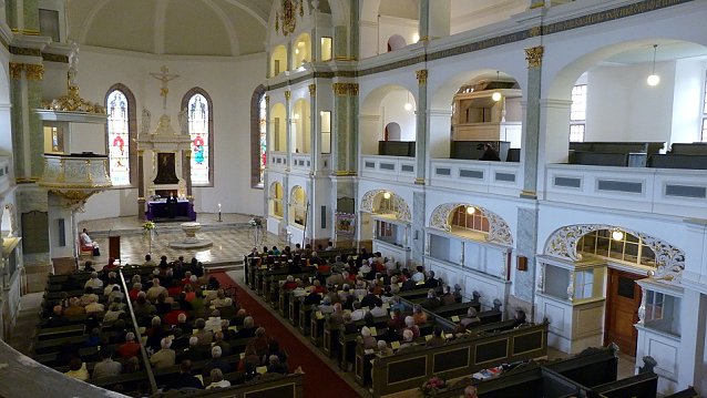 Bild: Festgottesdienst "800 Jahre Kirche an diesem Platz...