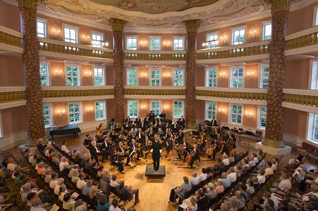 Bild: Loh-Orchester im Achteckhaus