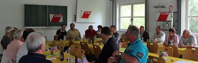 Bild: Kritische Jubil&auml;umsveranstaltung des DGB