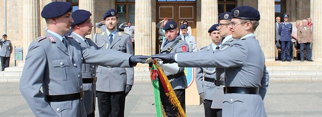 Bild: Wieder Anw&auml;rter &ouml;ffentlich vereidigt