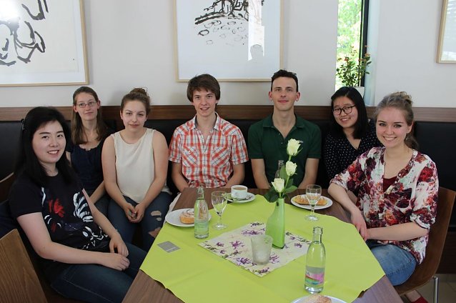 Bild: Kulturcaf&eacute; mit Prof. Peter Bruns