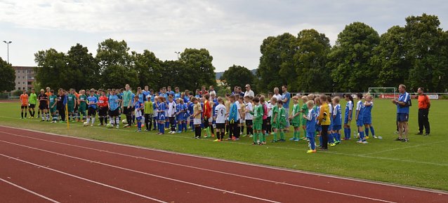 Bild: Hei&szlig;er Fu&szlig;ballsamstag