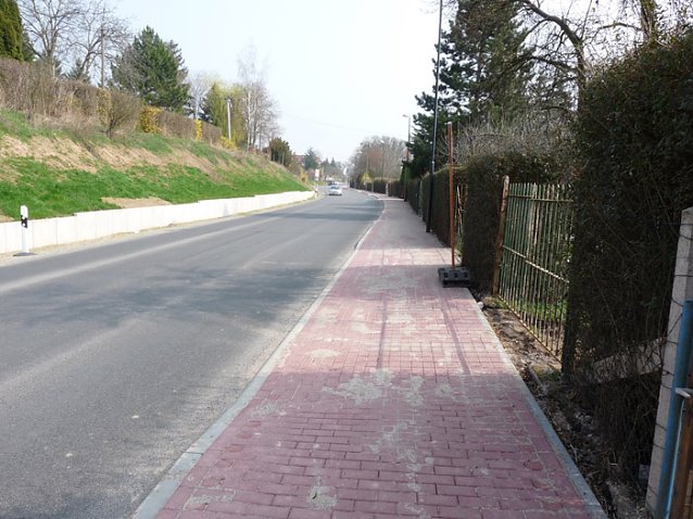 Bild: Radweg Rottleber Stra&szlig;e