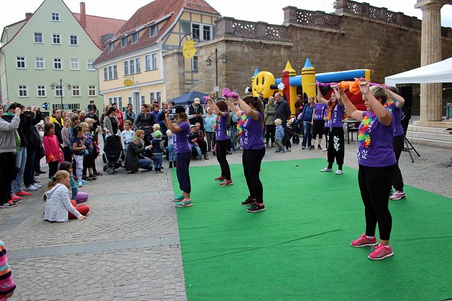 Bild: Buntes Familienfest