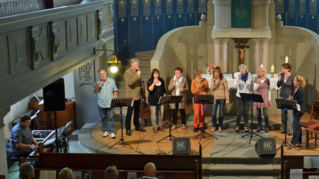Bild: 40 Jahre glaubhaft � Band & Chor