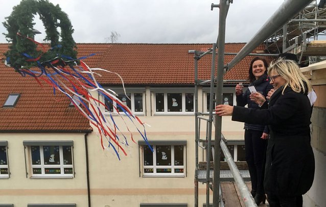 Bild: Richtfest an Schule in Oldisleben
