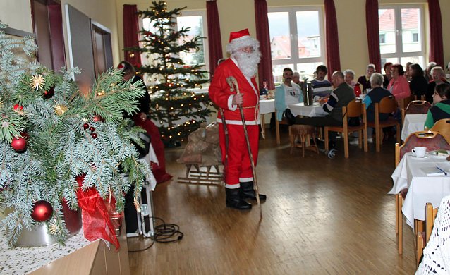 Bild: Stimmungsvoll Weihnacht gefeiert