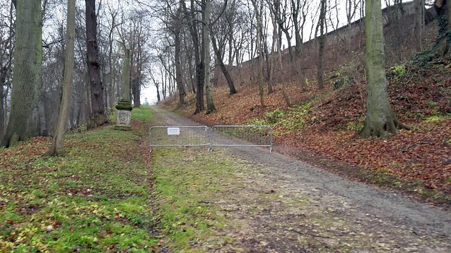 Bild: Wege im Schlosspark bleiben gesperrt
