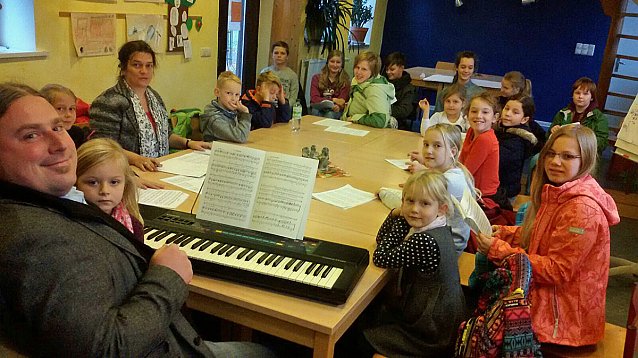 Bild: Christenlehrekinder f&uuml;hren Weihnachtsmusical auf