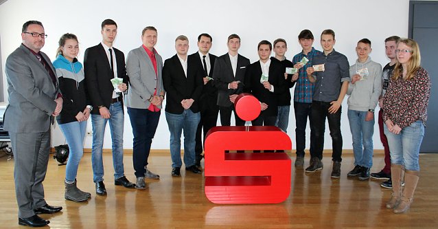 Bild: Spannendes Finale beim Planspiel B&ouml;rse 2015