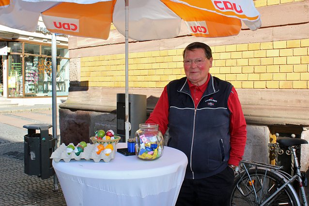 Bild: Parteiengr&uuml;&szlig;e zu Ostern