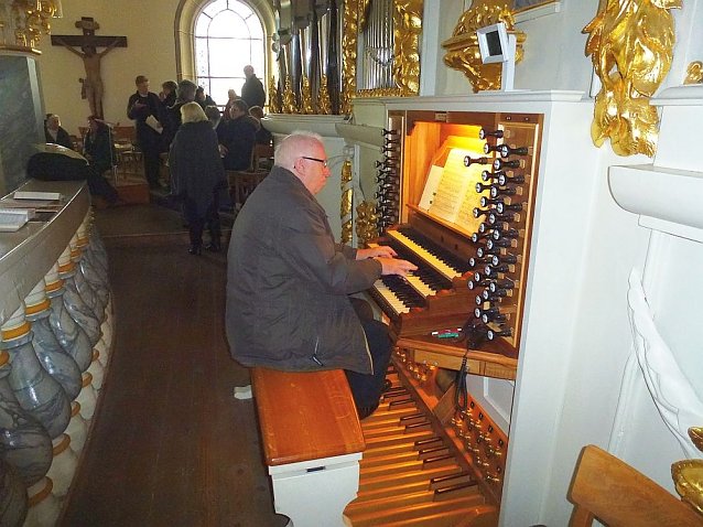 Bild: Ostersonntag und Ostermontag in der St.Trinitatis-Kirche