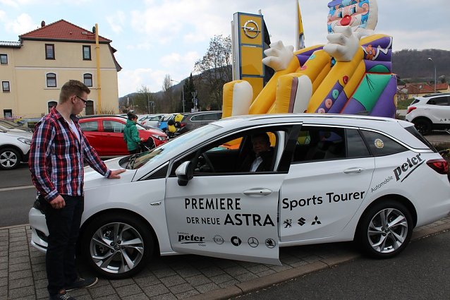 Bild: Premiere: Opel Astra Sports Tourer in Sondershausen