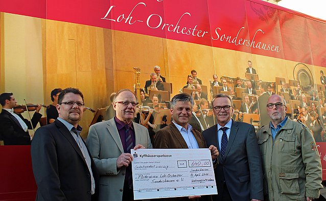 Bild: Spende f&uuml;r F&ouml;rderverein Loh-Orchester Sondershausen