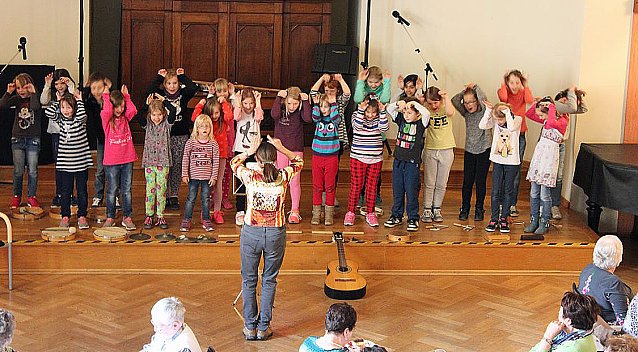 Bild: Fr&uuml;hlingsfest der Senioren