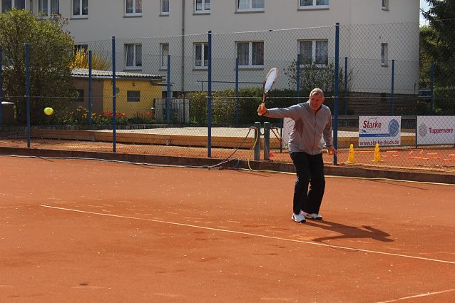 Bild: Tennis: Saisonstart beinahe in Wei&szlig;