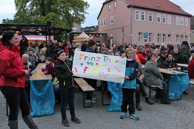Bild: Maibaumk&ouml;nig im Stechen ermittelt