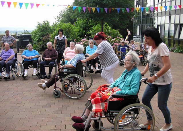 Bild: 10 Jahre Wohnstift Kloster Donndorf