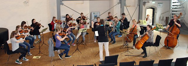 Bild: Jugendstreichorchester beim 9. Deutschen Orchesterwettbewerb in Ulm