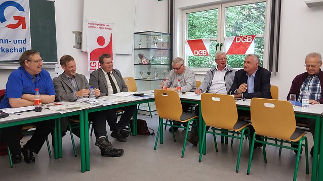 Bild: Diskussion zum &ouml;ffentlichen Nahverkehr im Kyffh&auml;userkreis