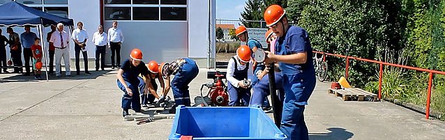 Bild: L&ouml;schangriff vor Staatssekret&auml;rin