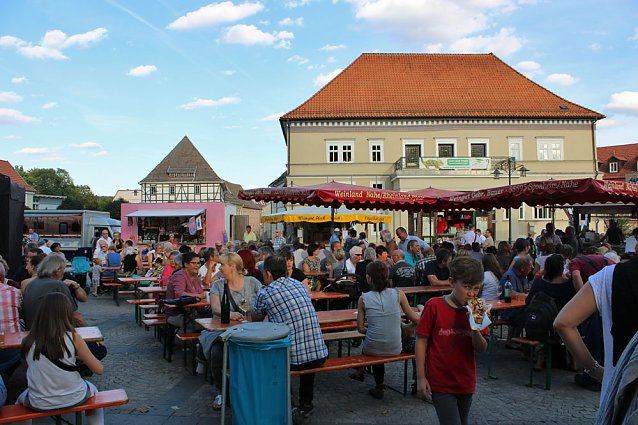 Bild: Weinfest wieder gut besucht