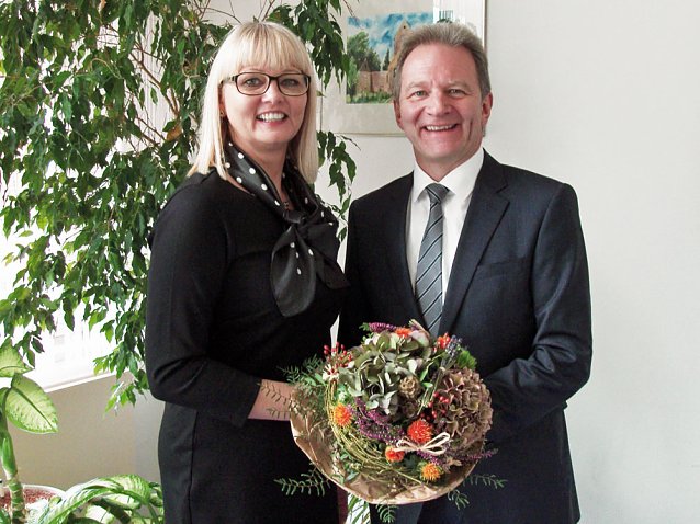 Bild: 25 Jahre Dienst am Kunden
