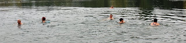 Bild: K&uuml;hles Abbaden am Bebrer Teich!