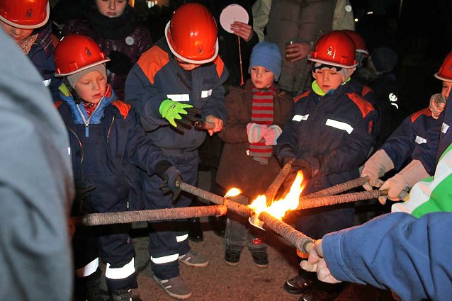 Bild: Martinsfeier mit Umzug