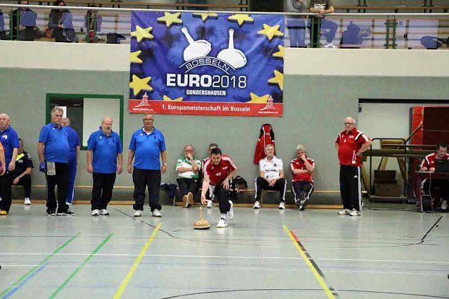 Bild: Bossel-Turnier mit Rekordbeteiligung