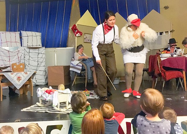 Bild: "Weihnachtsgans Auguste" zu Besuch