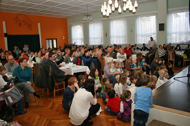 Bild: "Weihnachtsgans Auguste" zu Besuch