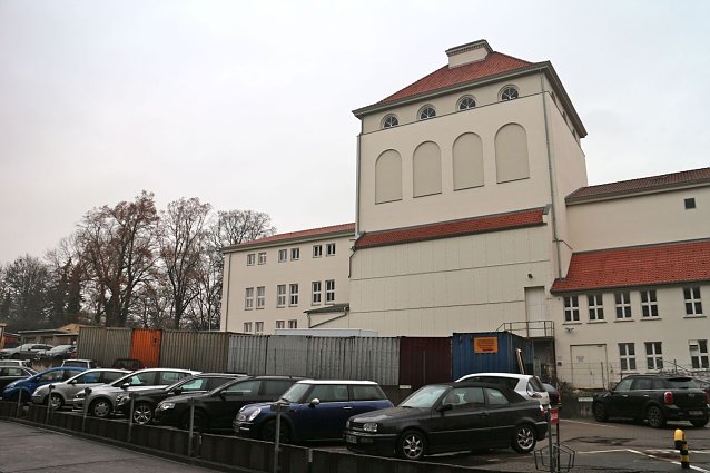 Bild: Ein Anbau k&ouml;nnte mehr Platz schaffen und bessere Arbeitsbedingungen bieten