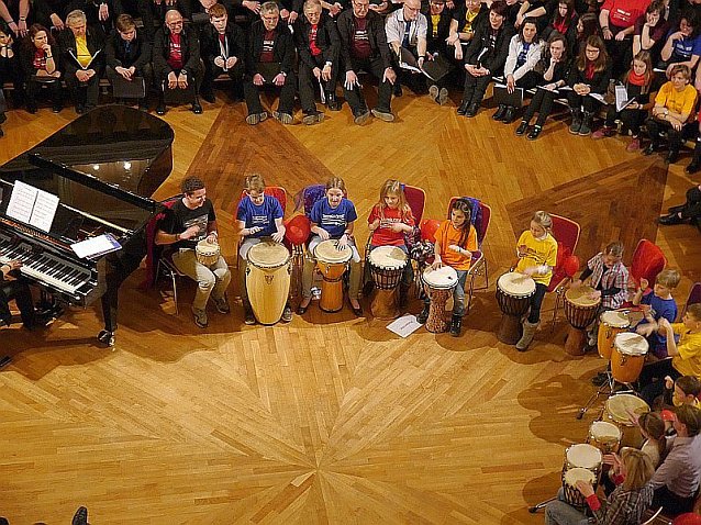 Bild: " THURINGIA CANTAT" im Achteckhaus