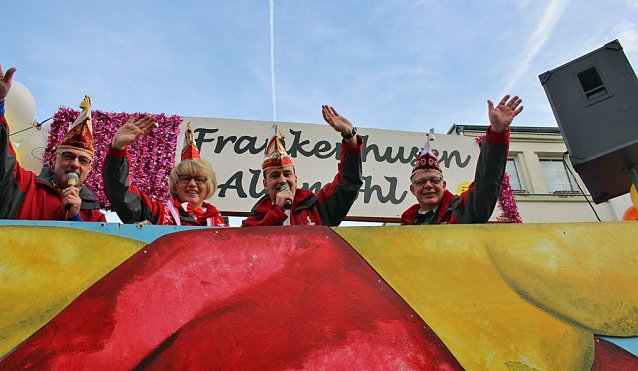 Bild: N&auml;rrinnen und Narren in Bad Frankenhausen