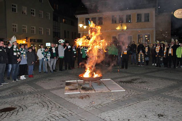 Bild: Nubbel den Flammen &uuml;bergeben