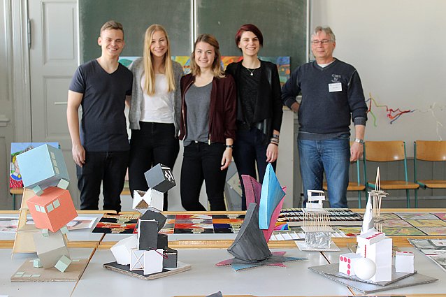 Bild: Das Scholl-Gymnasium am Samstag
