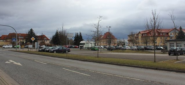 Bild: Der besondere Blick auf den REWE-Markt am Busbahnhof