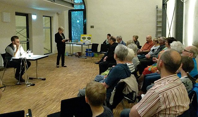 Bild: Buchlesung "Heimaterde"