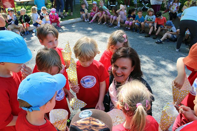 Bild: Mehrgenerationen Spielplatz eingeweiht