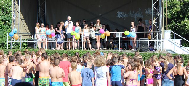 Bild: Fachschule organisierte wieder Schwimmbadfest