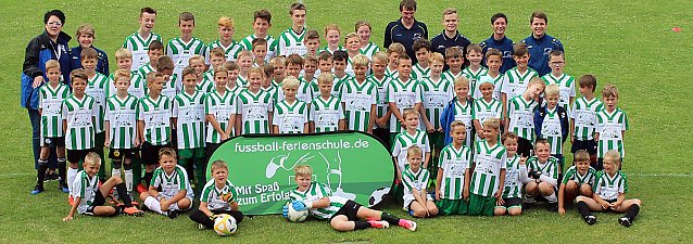 Bild: Fu&szlig;ballferienschule immer attraktiver