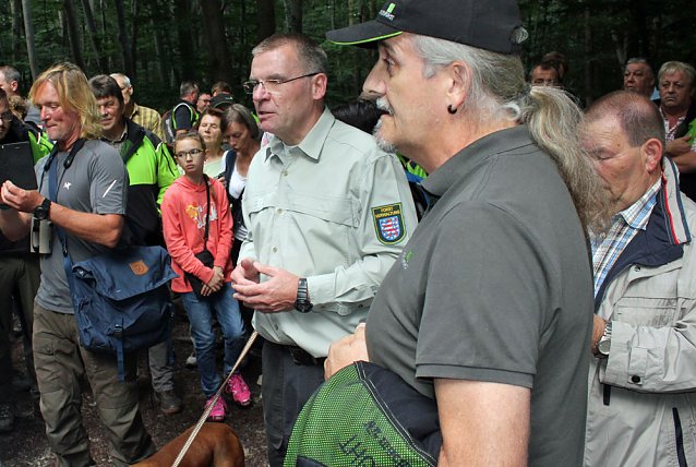 Bild: Waldbegehung mit Siegesmund und Kieling