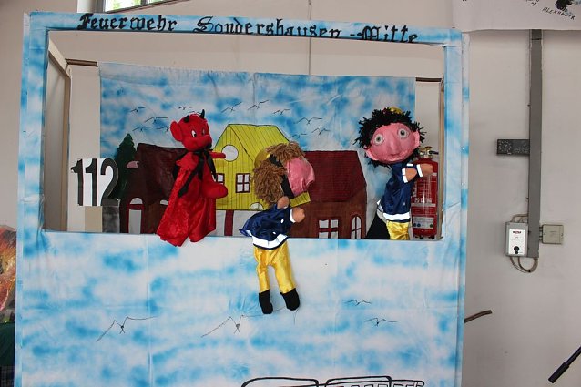Bild: Feuerwehr buntem Programm