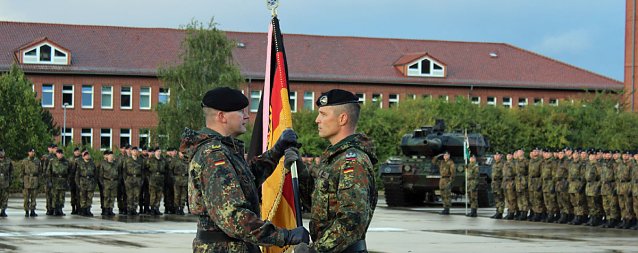 Bild: Kommandowechsel beim Panzerbataillon 393 "Th&uuml;ringer L&ouml;we"