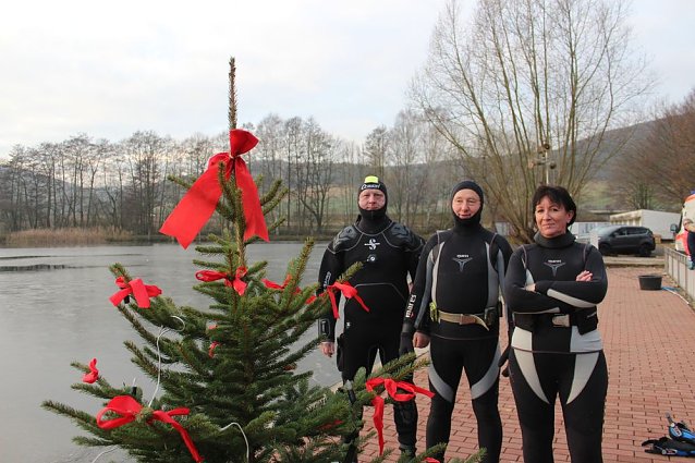 Bild: 4. Weihnachtsmarkt am Bebraer Teich