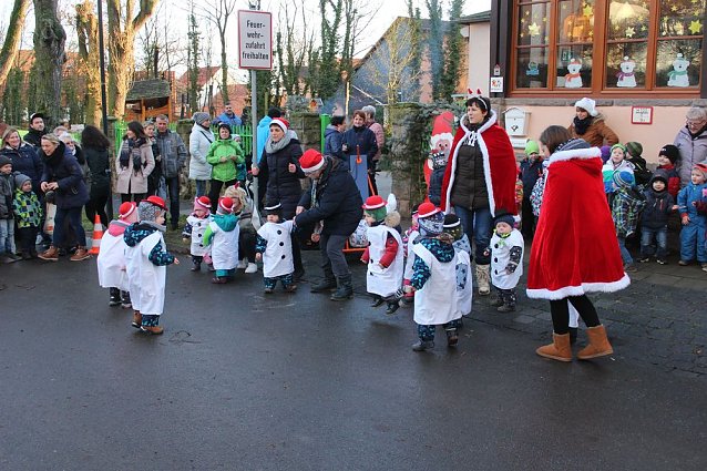Bild: Weihnachtsmarkt an der Kindervilla